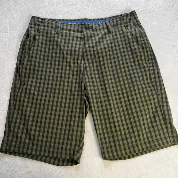 Under Armour Green plaid Golf Shorts men’s 36 Loose - Picture 1 of 9